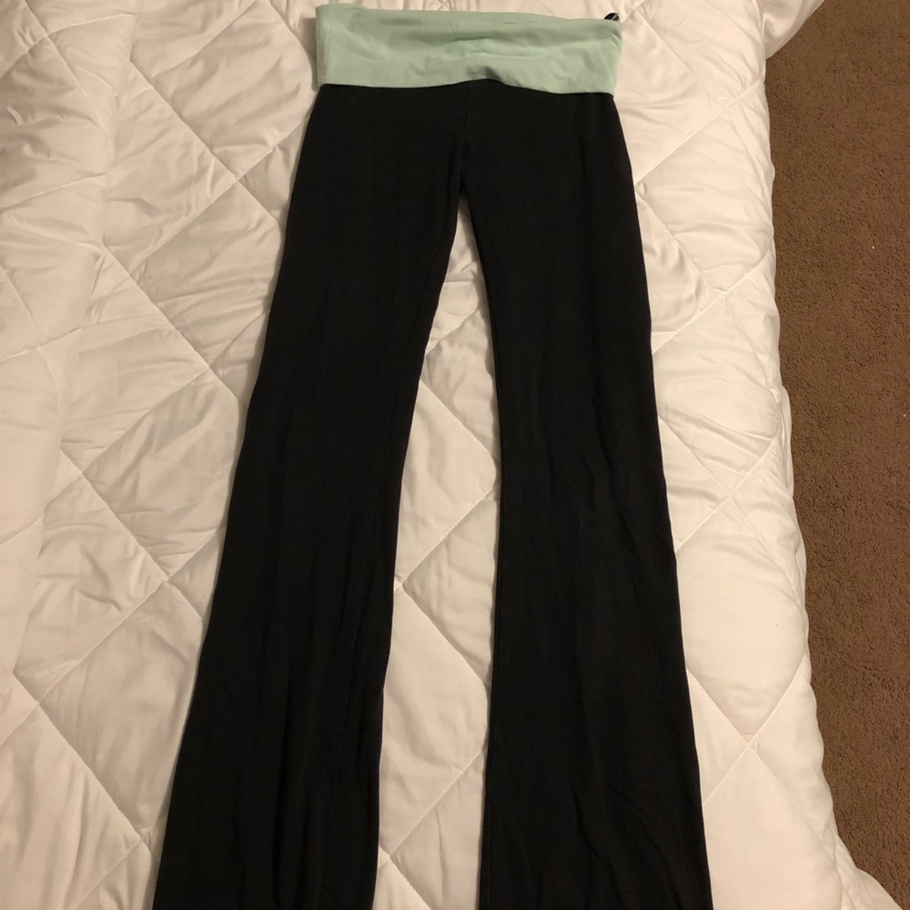 Victoria’s Secret Yoga Pants